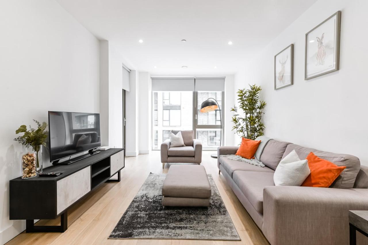 Khayat Homes - The Owelor - Two Bed ロンドン エクステリア 写真